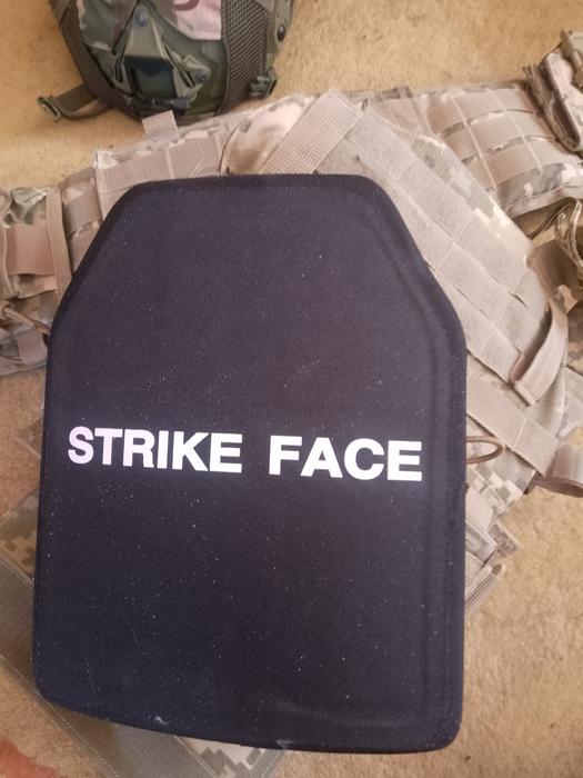 Продается плитоноска з плитами 6- го класу каска з фото 1