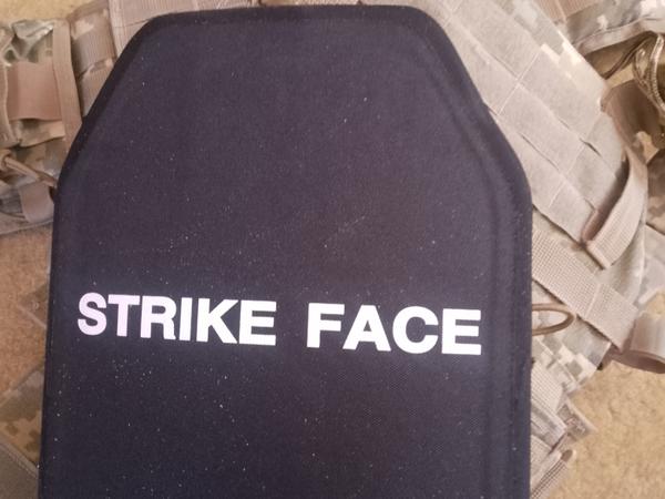 Продается плитоноска з плитами 6- го класу каска з фото