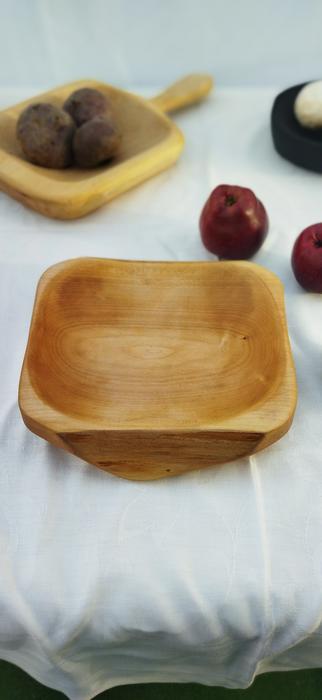 Дерев'яна таріль з живим краєм photo 4