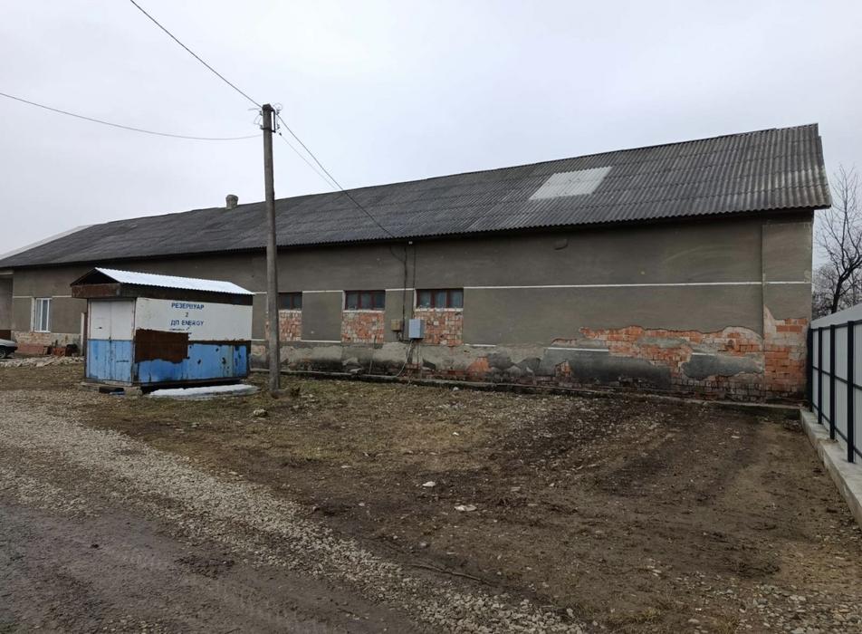 Продаж комерційного приміщення з землею фото 3
