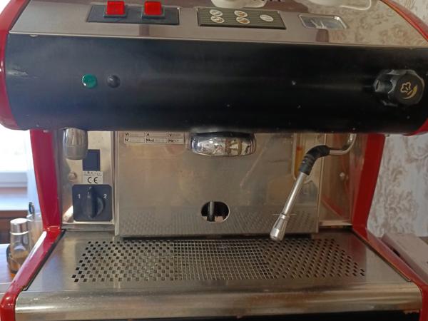 Кавомашина професійна photo