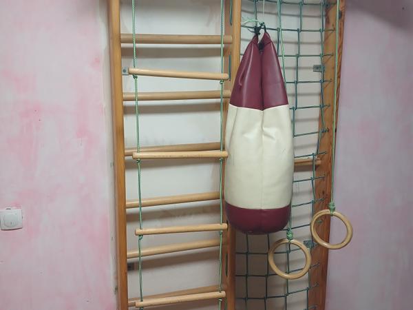 Дитяча шведська стінка фото