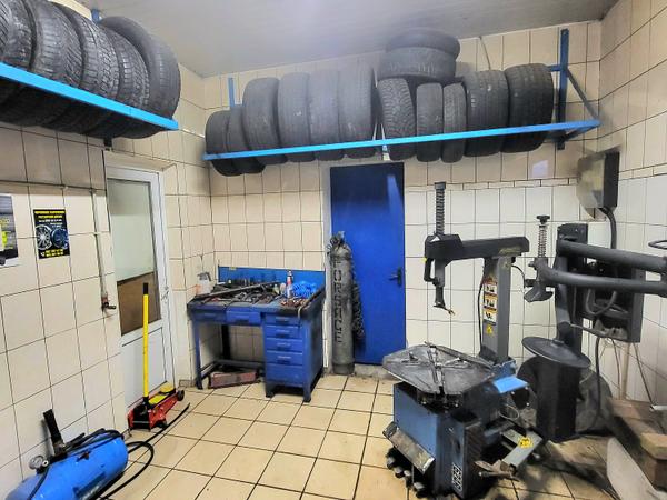 Оренда комерційного приміщення під шиномонтаж photo