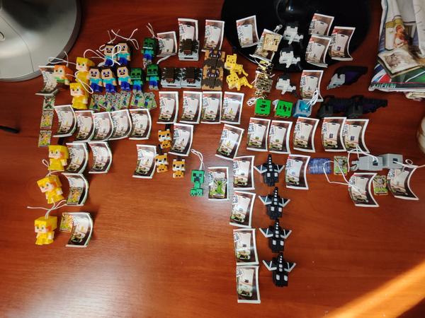 Продам фигурки Майнкрафт фото