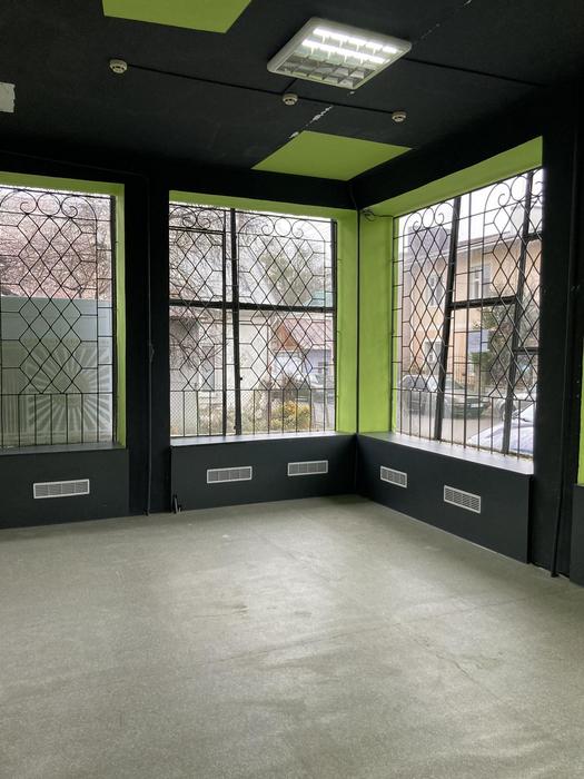 Продаж комерційного приміщення фото 3