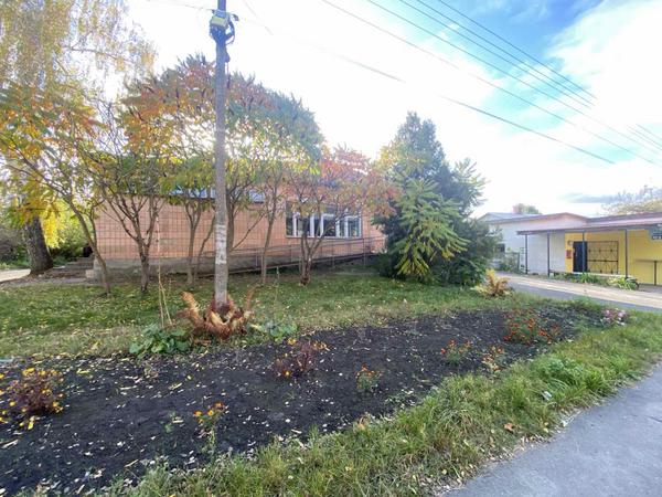 Продаж комерційного приміщення фото