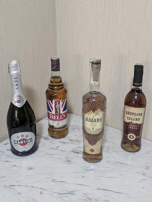 Набор элитного алкоголя: Мартини, Виски, Коньяки фото 1
