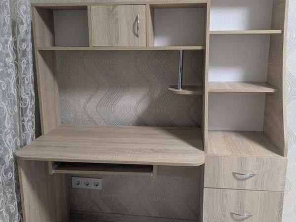 Новый компьютерный стол для учебы и офиса фото