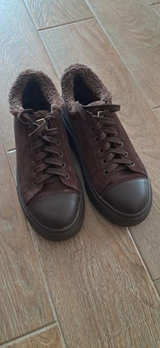 Одяг, взуття фото 1