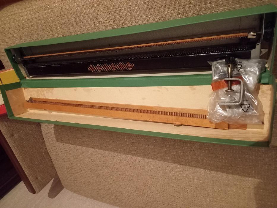 В'язальна машинка "Чернівчанка" (б/в) фото 3