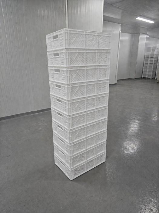 Продам пластикові ящики б/в photo 3