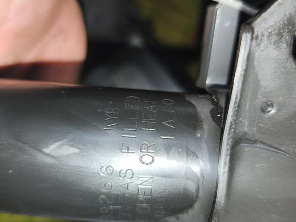 Продам передні стійки КАЯБА на Сузукі КІЗАШІ фото