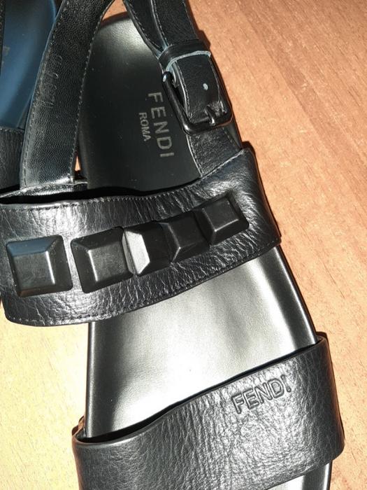 Босоножки женские Fendi кожаные оригинал photo 5