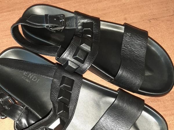 Босоножки женские Fendi кожаные оригинал photo
