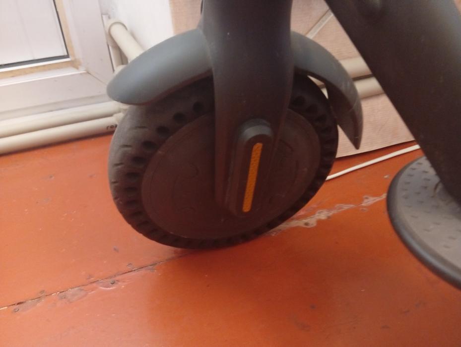 Електросамокат Xiaomi Electric Scooter Essential B фото 4