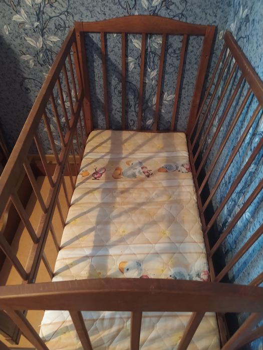 Продам дитяче ліжечко для немовлят,+ матрац фото 1