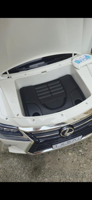 Дитячий електромобіль Lexus lx570 фото 2