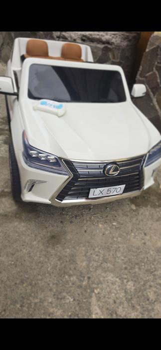 Дитячий електромобіль Lexus lx570 фото 4