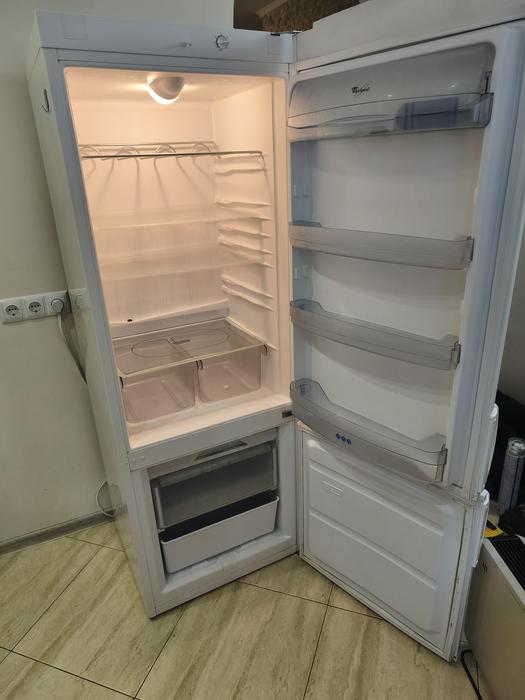 Продам холодильник Whirlpool фото 2