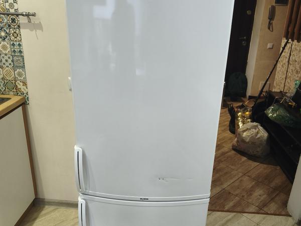Продам холодильник Whirlpool фото