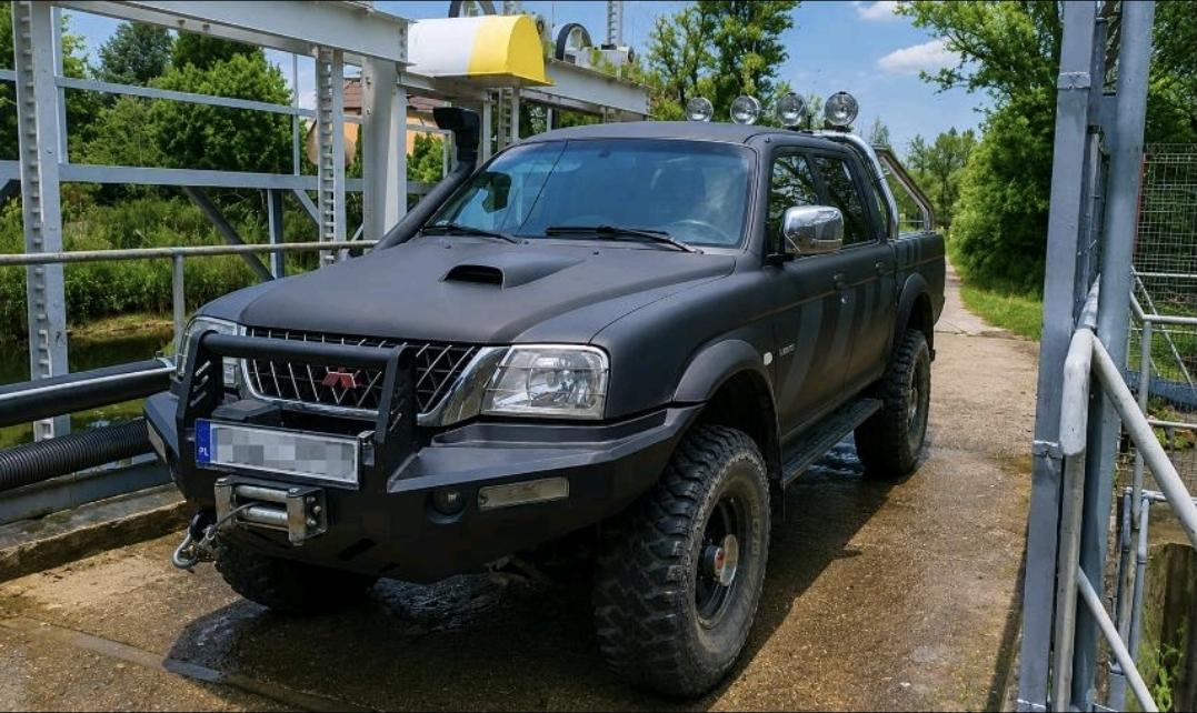 Mitsubishi L200 2,5 Дизель photo 1