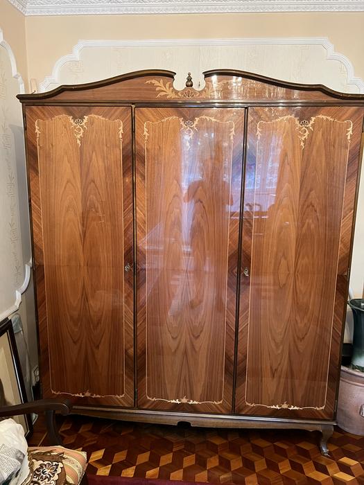 Продам 2 шкафа из венгерского гарнитура. фото 2