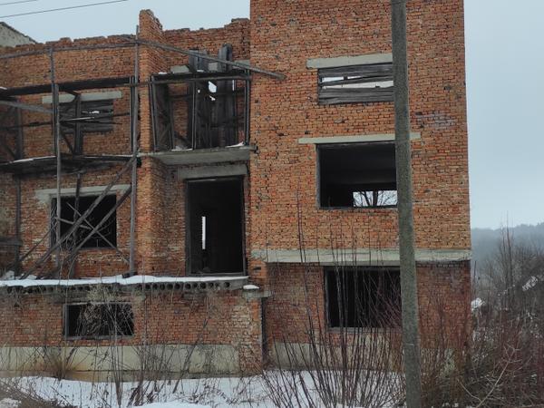 продаж незакінченого будівницва фото