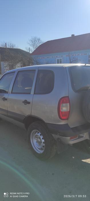 продам авто  в звязку з виїздом нива шевроле 2009 фото 6