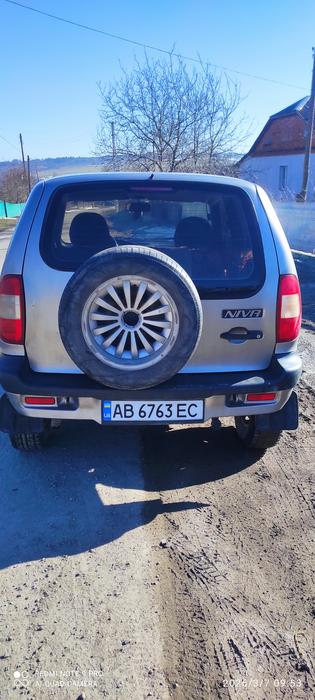 продам авто  в звязку з виїздом нива шевроле 2009 фото 7