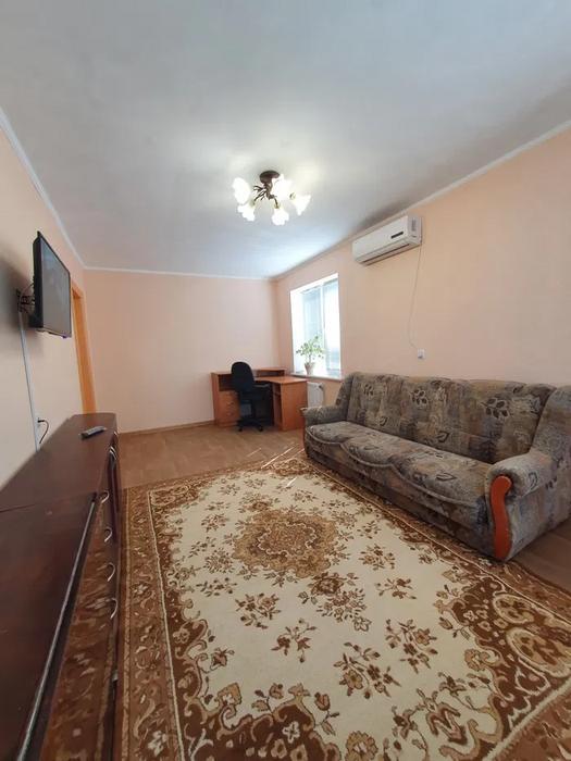 Продажа  2 комнатной квартиры в районе Кристалла фото 1