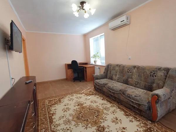 Продажа  2 комнатной квартиры в районе Кристалла фото