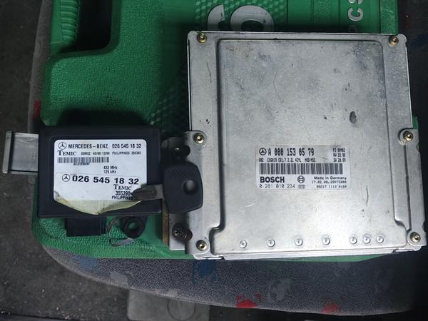 Блок керування двигуном комплект 2.2CDI MERCEDES-B photo