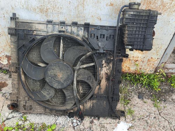 Радіатор Мерседес Віто Vito 638 photo